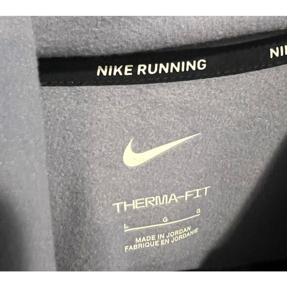 EUC Nike Running Women's Sweatshirt in Purple - Picture 2 of 5